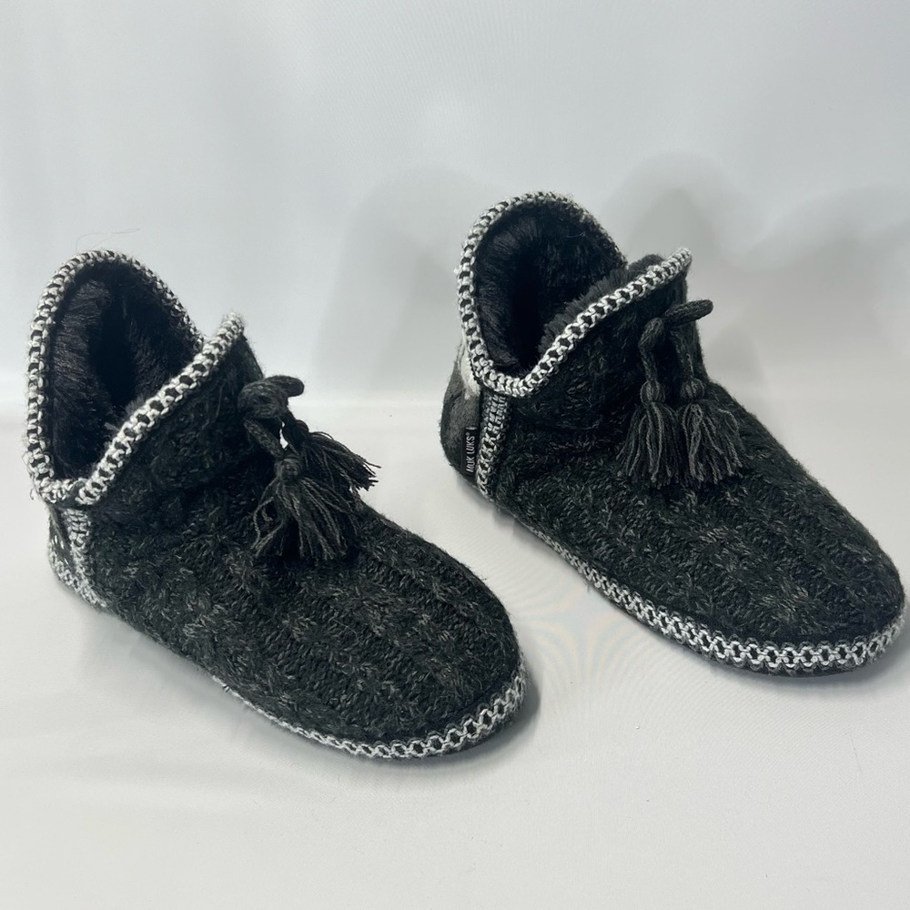 MUK LUKS Size L 9-10 Pull On Knit Slipper Boots Fur Lined